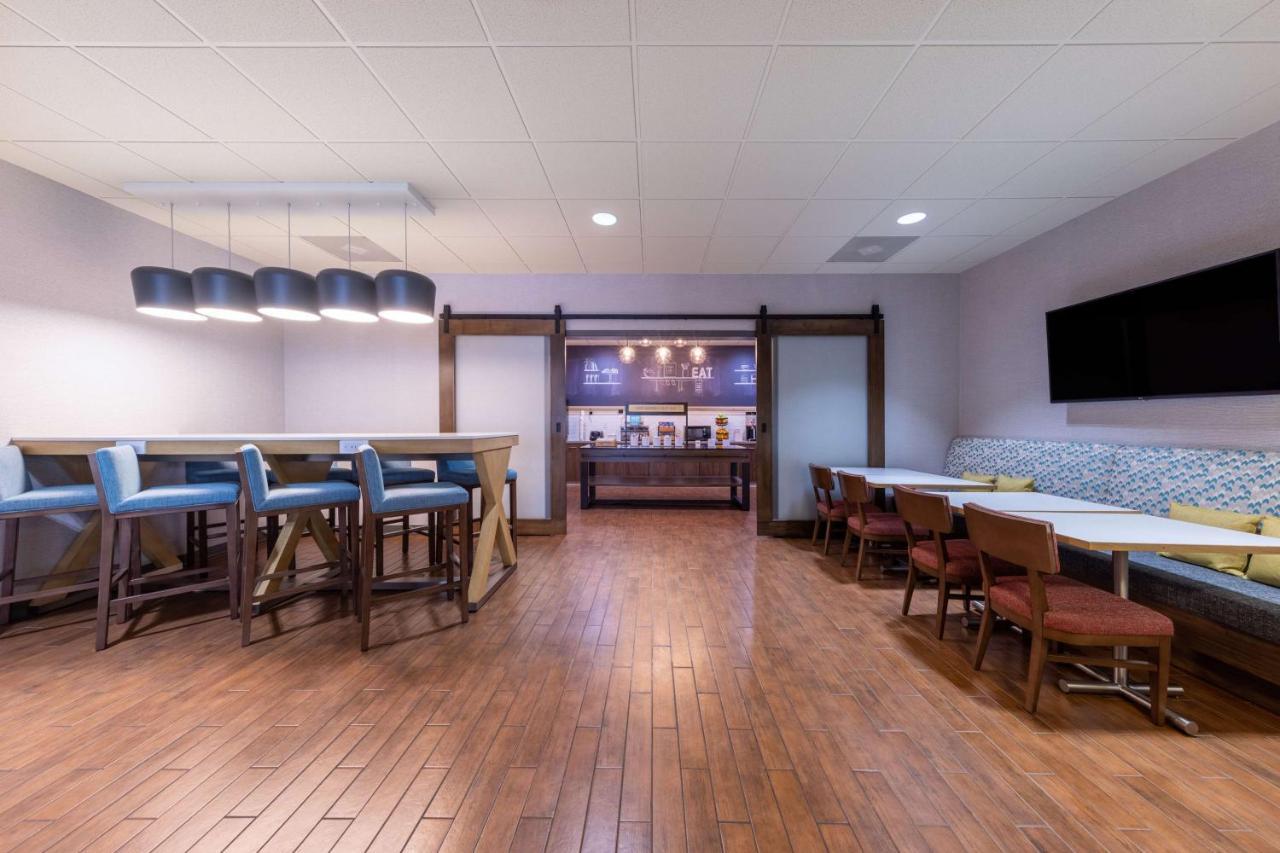 圣罗伯特汉普顿酒店 外观 照片
